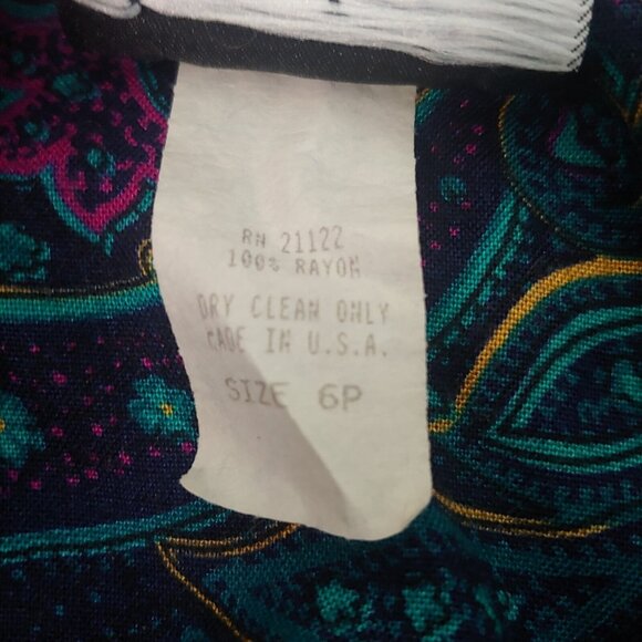 Vintage Whirlaway Frocks 6 P Petite Blouse Paisley Blue Purple Gold Trim Buttons - Picture 9 of 9